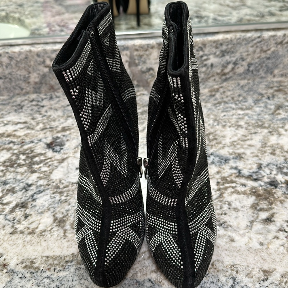 Aldo B/W Bootie